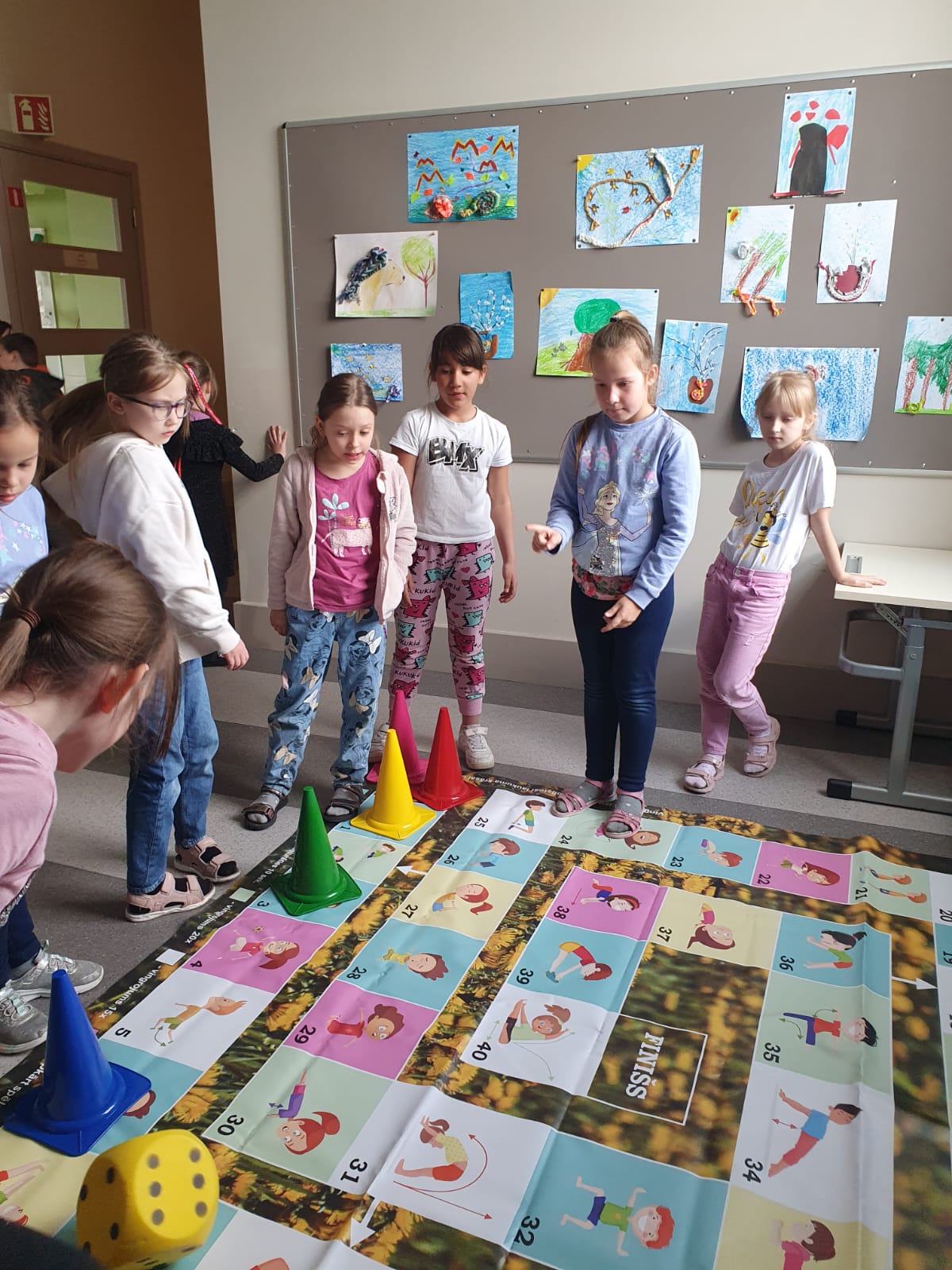 Lielformata speles 4